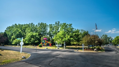 Sky Harbor in Cheektowaga, NY - Building Photo - Building Photo