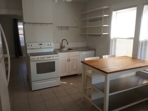 92 Thorpe St in Fairfield, CT - Building Photo - Building Photo