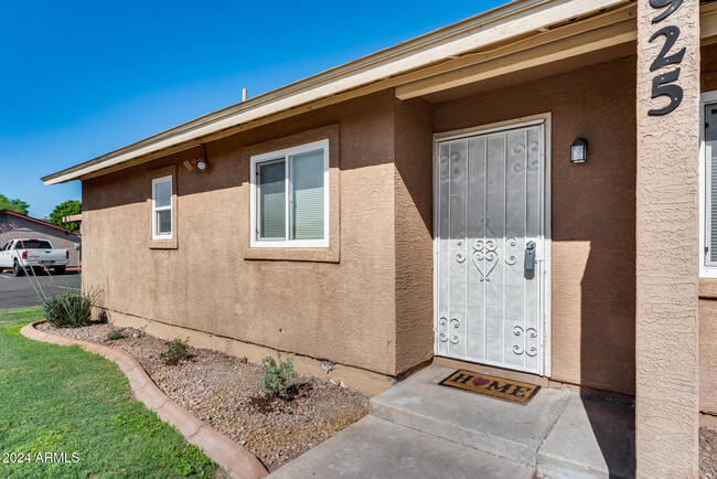 925 S Acorn Ave in Tempe, AZ - Building Photo - Building Photo