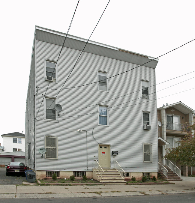 219 Magnolia Ave in Elizabeth, NJ - Building Photo - Building Photo