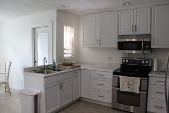 5943 Chicory Ct in New Port Richey, FL - Building Photo - Building Photo