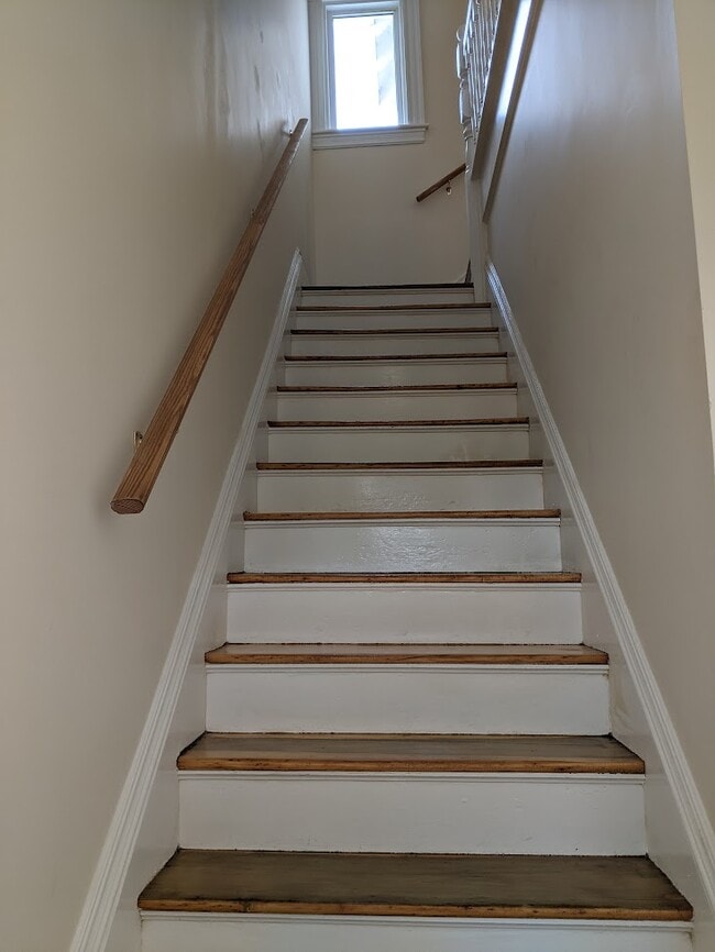 37 Jefferson St, Unit 2