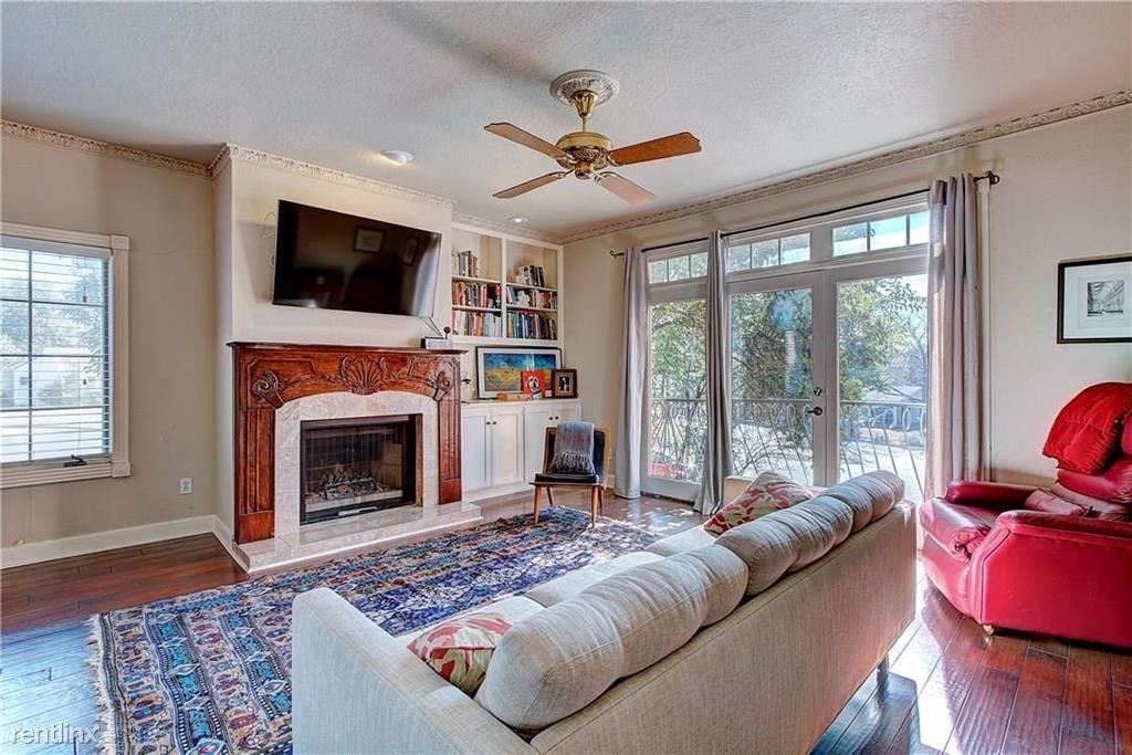 1626 Palma Plaza-Unit -Apt 10 in Austin, TX - Building Photo