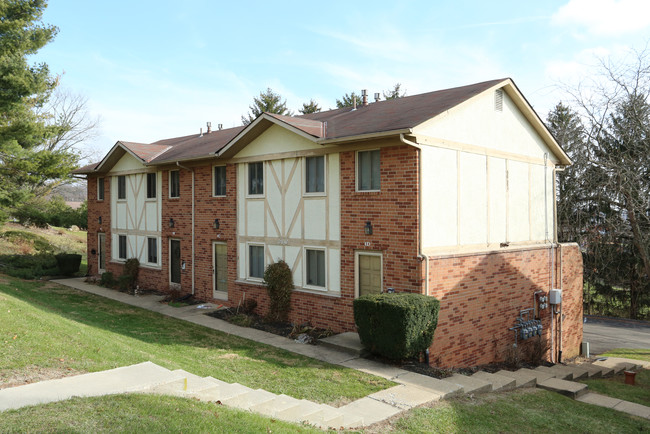 Hillcrest in Lancaster, OH - Building Photo - Building Photo