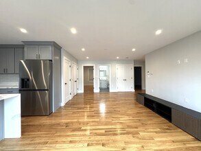 39 Rich St in Everett, MA - Building Photo - Building Photo