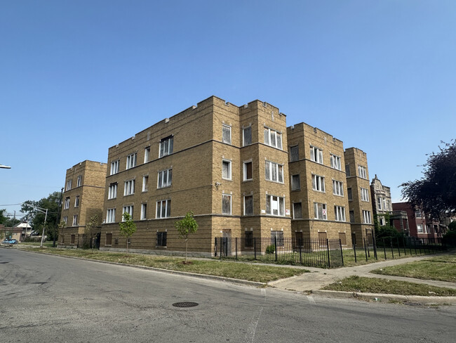 7250 S Emerald Ave in Chicago, IL - Building Photo - Building Photo