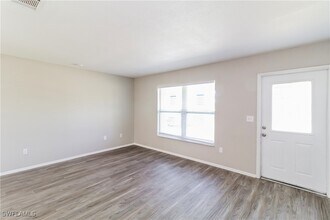 5142 Escalante Dr in North Port, FL - Building Photo - Building Photo