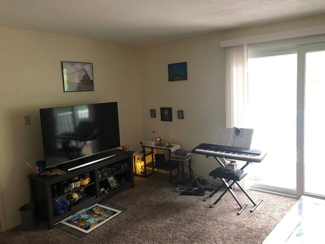 9 Post Oak Ln in Natick, MA - Building Photo - Building Photo