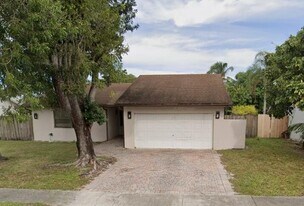 9273 Affirmed Ln in Boca Raton, FL - Building Photo