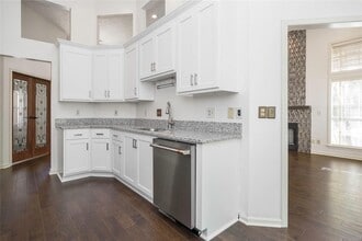 561 Pine Tree Ln in Montgomery, AL - Building Photo - Building Photo