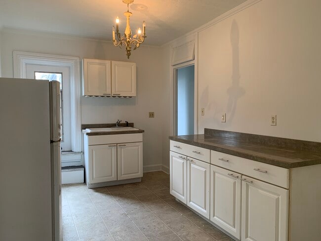 223 Briggs St, Unit 3A in Harrisburg, PA - Foto de edificio - Building Photo