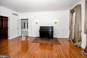 189 Christopher Dr in Princeton, NJ - Foto de edificio - Building Photo