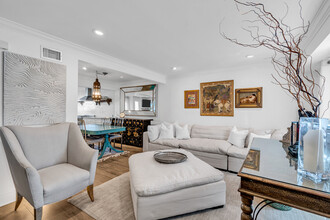 30 Magnolia Dr in Spring Lake, NJ - Building Photo - Building Photo