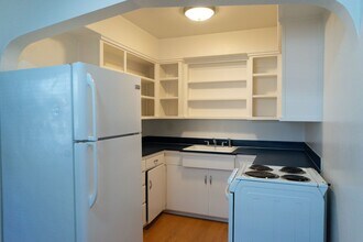 1225 Chemeketa St NE in Salem, OR - Building Photo - Building Photo