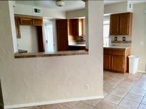 39259 Via Las Sintras in Murrieta, CA - Foto de edificio - Building Photo