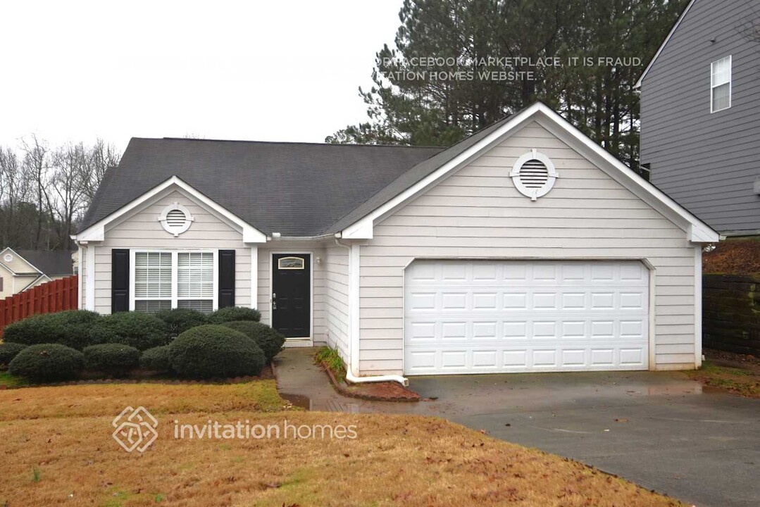 3305 Northcliff Dr in Suwanee, GA - Building Photo