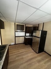 97 Glendale Park in Rochester, NY - Building Photo - Building Photo