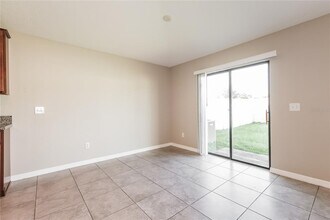 36124 Stable Wilk Ave in Zephyrhills, FL - Building Photo - Building Photo