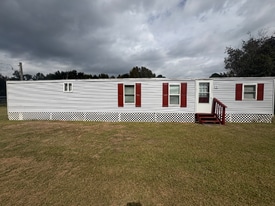 15 Little Ln in Beaufort, SC - Building Photo