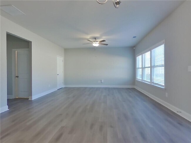 409 Curlin Ct in Holly Springs, GA - Building Photo - Building Photo