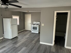 4441 NE Winn Rd in Kansas City, MO - Building Photo