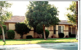 29415-29475 Avenida La Paz in Cathedral City, CA - Building Photo