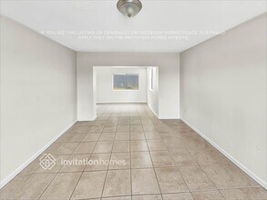 2630 NW 83rd Ave in Sunrise, FL - Foto de edificio - Building Photo