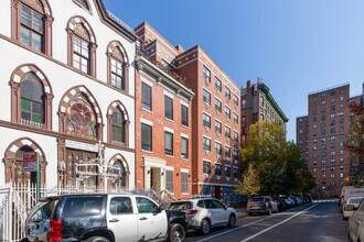 Novo Park Slope in New York, NY - Building Photo - Building Photo