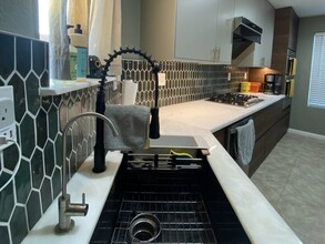 5806 W Agate Ave in Las Vegas, NV - Building Photo - Building Photo
