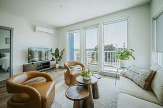 Grand Vista Apartments in Vancouver, WA - Foto de edificio - Building Photo