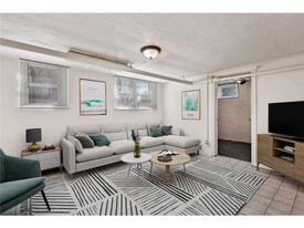 1917 Emerson Ave S in Minneapolis, MN - Building Photo