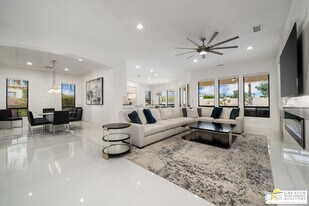 74226 Via Venezia in Palm Desert, CA - Building Photo