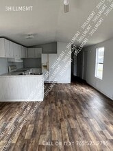 335 Valley Brook Cir in Nitro, WV - Building Photo - Building Photo