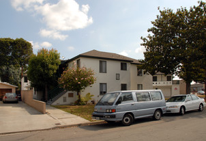 5349 E Greenmeadow Rd Apartments