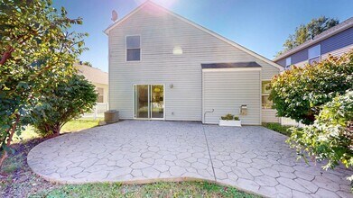 5770 Trailwater Ln in Hilliard, OH - Building Photo - Building Photo