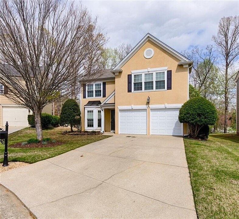 13646 Weycroft Cir in Alpharetta, GA - Building Photo
