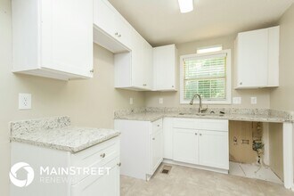 219 Hampton Dr in Dallas, GA - Building Photo - Building Photo