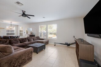 21646 Seminole Oaks in San Antonio, TX - Building Photo - Building Photo