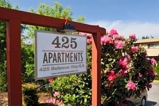 425 Apartments in Bellevue, WA - Foto de edificio - Building Photo