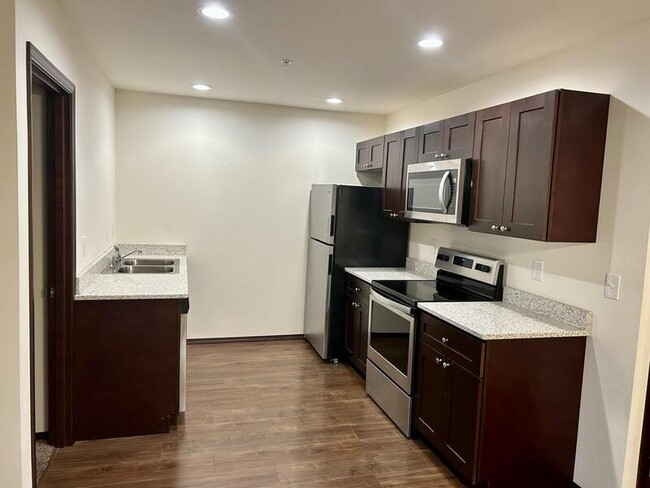 property at 2041 Andress Ln