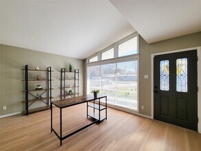 2318 Ansbury Dr in Houston, TX - Building Photo - Building Photo