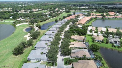 1937 Crestview Way in Naples, FL - Foto de edificio - Building Photo