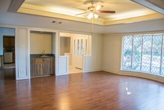 7247 Foxworth Dr in Dallas, TX - Building Photo - Building Photo