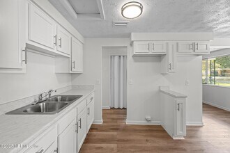 3417 Madge St in Jacksonville, FL - Building Photo - Building Photo