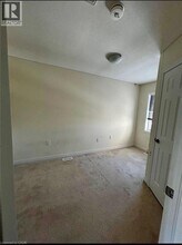 754 Linden Dr in Cambridge, ON - Building Photo - Building Photo