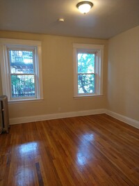 1198 Commonwealth Ave, Unit 8 in Boston, MA - Building Photo - Building Photo