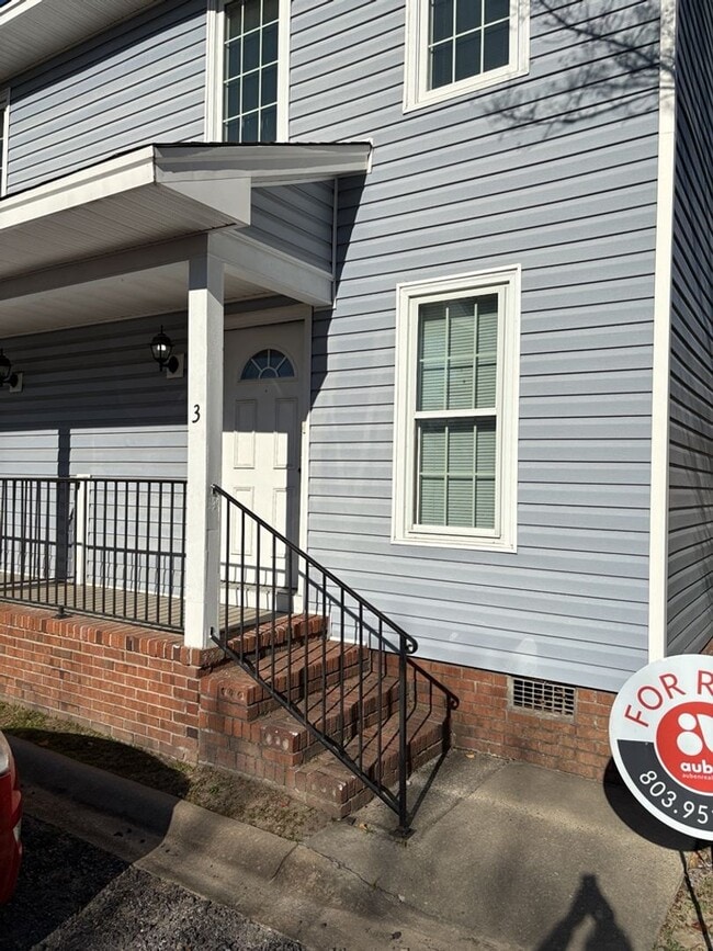 property at 3 Londonderry Square