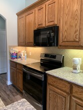 502 Spring Dr in Shady Shores, TX - Building Photo - Building Photo
