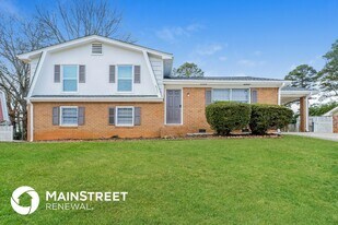 6937 Doncaster Rd in Jonesboro, GA - Building Photo