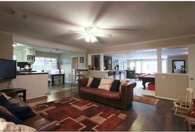 3510 Elmridge St in Houston, TX - Foto de edificio - Building Photo